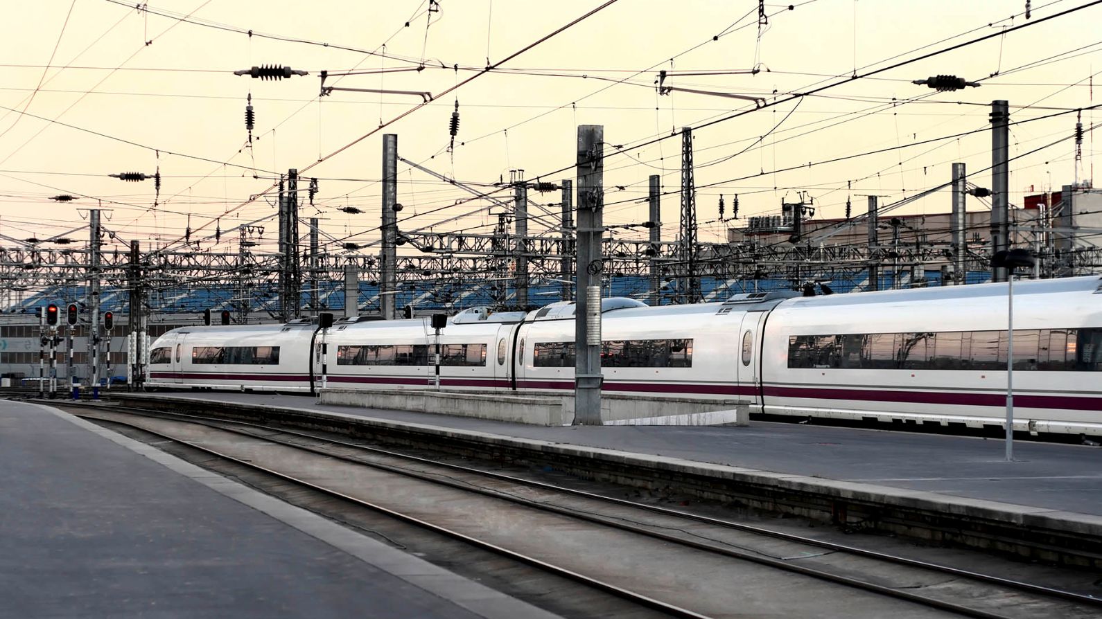 FLAMEX® To support your rolling stock performance and safety onboard: complete range of cable solutions and services